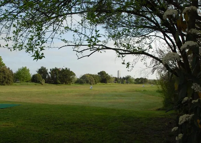 Rose Canine 4* צ'סנטיקו