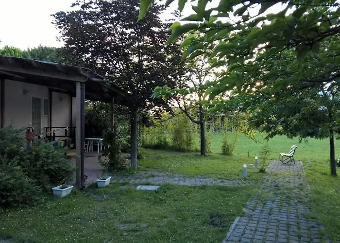 Rose Canine בית הארחה צ'סנטיקו