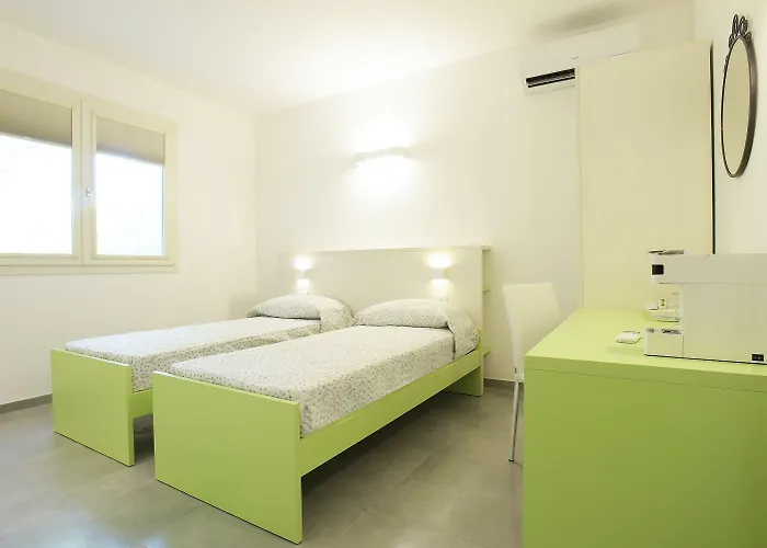 Rose Canine צ'סנטיקו