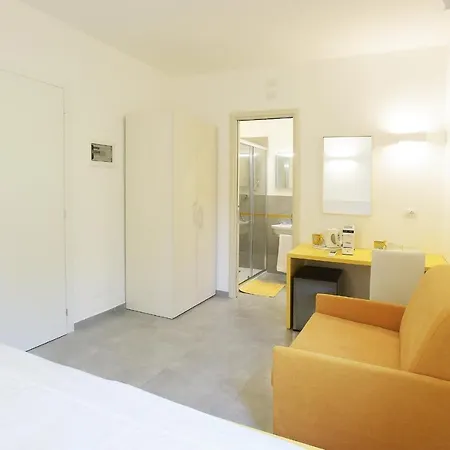 Rose Canine Gasthof Cesenatico