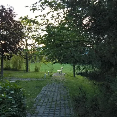 Rose Canine Gæstehus *
